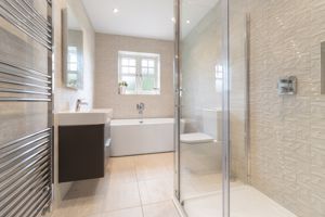 Family Bathroom- click for photo gallery